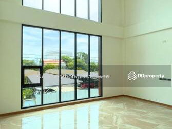 Home office Ekkamai-Ramintra, Bangkok, Thailand Home office Ekkamai-Ramintra, Bangkok, Thailand