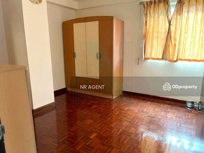 Baan Prachaniwet condominium, Bangkok, Thailand Baan Prachaniwet condominium, Bangkok, Thailand