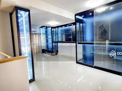 Rangsit University (2.5 km.) Happy Avenue Don Mueang, Bangkok, Thailand Rangsit University (2.5 km.) Happy Avenue Don Mueang, Bangkok, Thailand