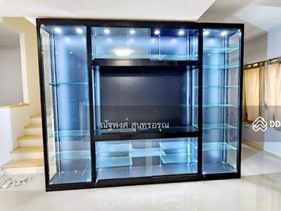 Rangsit University (2.5 km.) Happy Avenue Don Mueang, Bangkok, Thailand Rangsit University (2.5 km.) Happy Avenue Don Mueang, Bangkok, Thailand