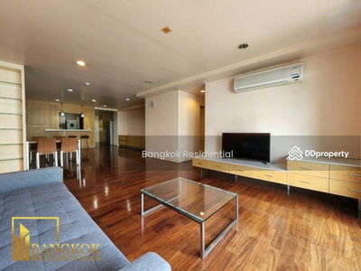 Urbana Sukhumvit 15, Bangkok, Thailand Urbana Sukhumvit 15, Bangkok, Thailand