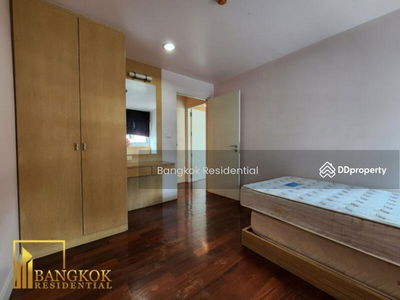 Urbana Sukhumvit 15, Bangkok, Thailand Urbana Sukhumvit 15, Bangkok, Thailand