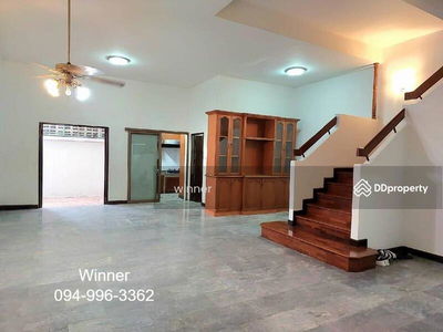 Townhome for rent, 4.5 floors, Sathu Pradit Soi 57, Priyanon Village, Bangkok, Thailand Townhome for rent, 4.5 floors, Sathu Pradit Soi 57, Priyanon Village, Bangkok, Thailand