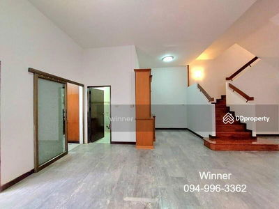 Townhome for rent, 4.5 floors, Sathu Pradit Soi 57, Priyanon Village, Bangkok, Thailand Townhome for rent, 4.5 floors, Sathu Pradit Soi 57, Priyanon Village, Bangkok, Thailand