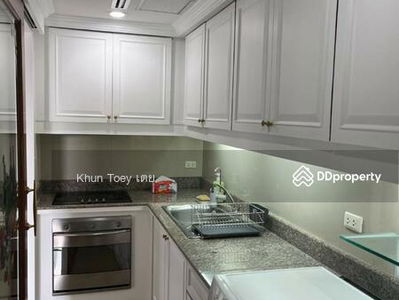 Monterey Place, Bangkok, Thailand Monterey Place, Bangkok, Thailand