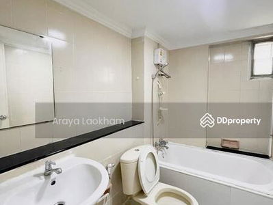 Thonglor Tower, Bangkok, Thailand Thonglor Tower, Bangkok, Thailand