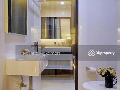 Ivy Ampio, Bangkok, Thailand Ivy Ampio, Bangkok, Thailand