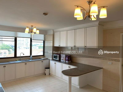 Phatsana Garden, Bangkok, Thailand Phatsana Garden, Bangkok, Thailand