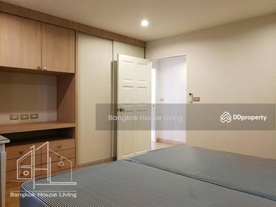 Prasanmitr Place, Bangkok, Thailand Prasanmitr Place, Bangkok, Thailand