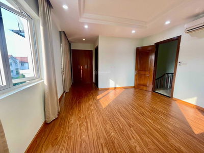 Vinhomes Riverside, Vietnam Vinhomes Riverside, Vietnam