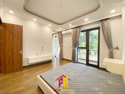 Vinhomes Riverside, Vietnam  Vinhomes Riverside, Vietnam