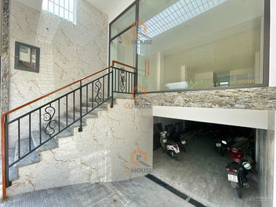 Gehäuse In Nha Be, Vietnam Gehäuse In Nha Be, Vietnam