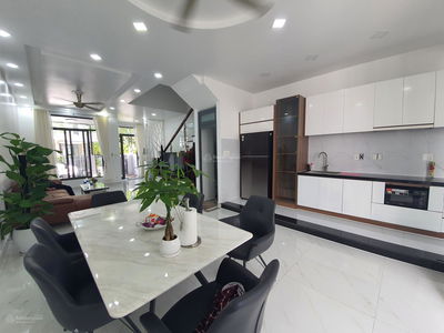 Lavila Kien A - Nha Be, Vietnam  Lavila Kien A - Nha Be, Vietnam