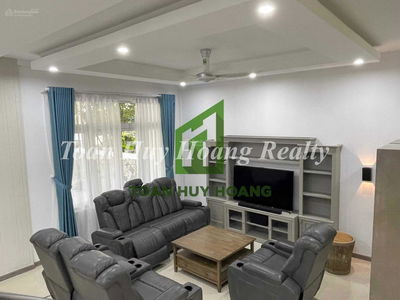 Phuc Loc Vien, Vietnam  Phuc Loc Vien, Vietnam