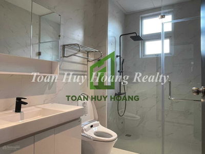 Phuc Loc Vien, Vietnam  Phuc Loc Vien, Vietnam