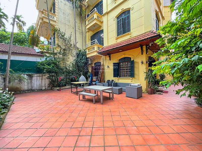 Gehäuse In Hanoi, Vietnam Gehäuse In Hanoi, Vietnam