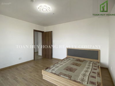 Blooming Tower, Vietnam Blooming Tower, Vietnam