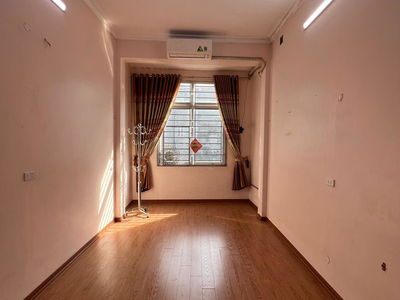 Gehäuse In Hanoi, Vietnam Gehäuse In Hanoi, Vietnam