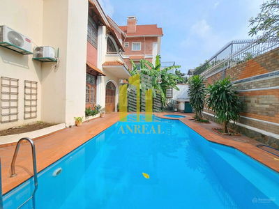 Gehäuse In Nha Be, Vietnam Gehäuse In Nha Be, Vietnam