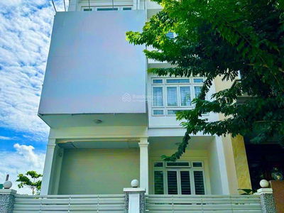 Alojamiento en Nha Be, Vietnam  Alojamiento en Nha Be, Vietnam