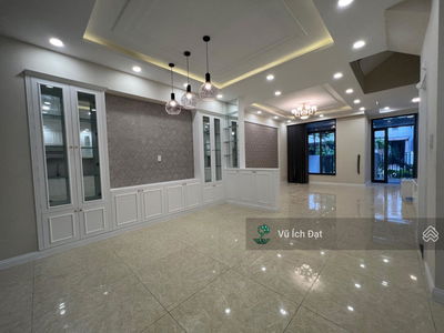 Lavila Kien A - Nha Be, Vietnam  Lavila Kien A - Nha Be, Vietnam