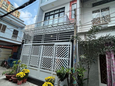 Housing in Nha Be, Vietnam  Housing in Nha Be, Vietnam