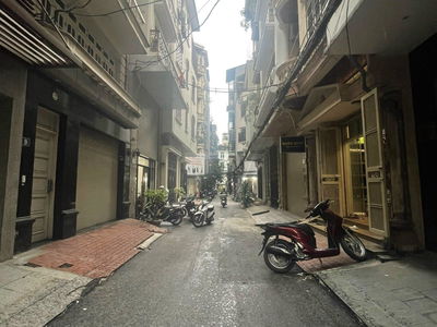 Housing in Hanoi, Vietnam Housing in Hanoi, Vietnam