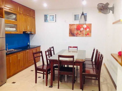 Gehäuse In Hanoi, Vietnam Gehäuse In Hanoi, Vietnam