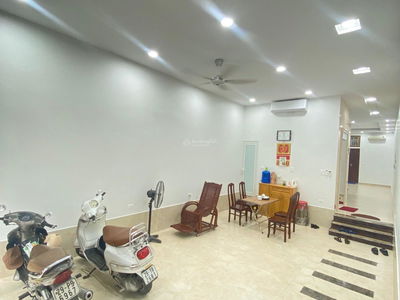 Gehäuse In Hanoi, Vietnam Gehäuse In Hanoi, Vietnam