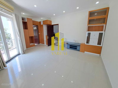Housing in Nha Be, Vietnam  Housing in Nha Be, Vietnam