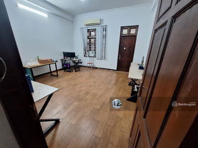 Gehäuse In Hanoi, Vietnam Gehäuse In Hanoi, Vietnam