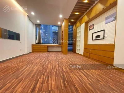 Gehäuse In Hanoi, Vietnam Gehäuse In Hanoi, Vietnam