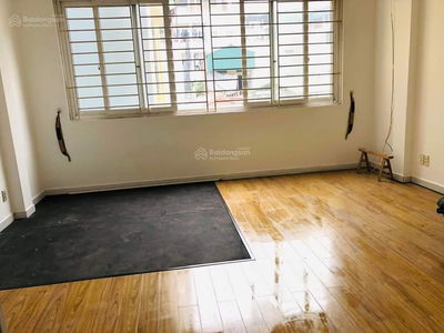 Gehäuse In Ha GJong, Vietnam Gehäuse In Ha GJong, Vietnam