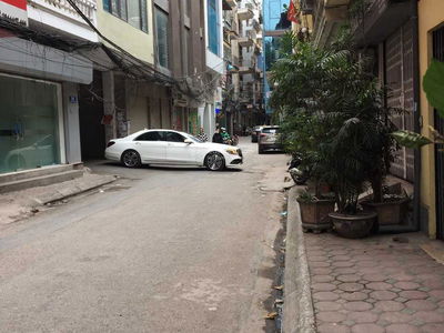 Housing in Hanoi, Vietnam Housing in Hanoi, Vietnam