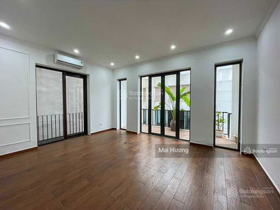 Gehäuse In Hanoi, Vietnam Gehäuse In Hanoi, Vietnam