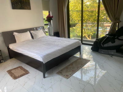 Swan Bay, Vietnam Swan Bay, Vietnam