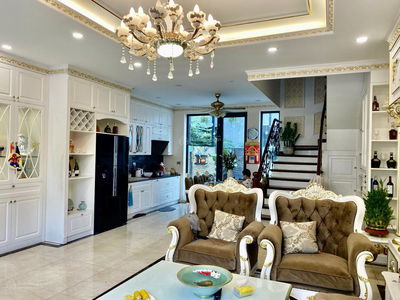 Gehäuse In Hanoi, Vietnam Gehäuse In Hanoi, Vietnam