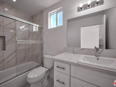 Gehäuse In Los Angeles, United States  Gehäuse In Los Angeles, United States