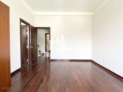 Gehäuse In Nha Be, Vietnam Gehäuse In Nha Be, Vietnam