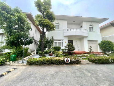 Phú Mỹ Hưng, Vietnam  Phú Mỹ Hưng, Vietnam