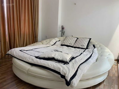 Saigon Mia, Vietnam  Saigon Mia, Vietnam