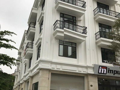 Him Lam Van Phuc, Vietnam Him Lam Van Phuc, Vietnam