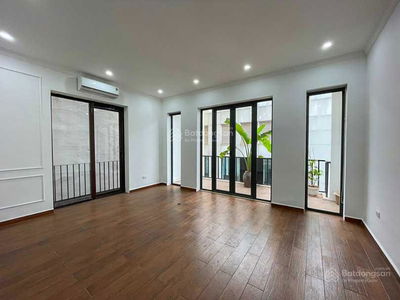 Gehäuse In Hanoi, Vietnam Gehäuse In Hanoi, Vietnam