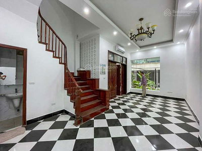 Gehäuse In Hanoi, Vietnam Gehäuse In Hanoi, Vietnam