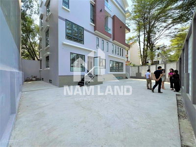 Gehäuse In Nha Be, Vietnam Gehäuse In Nha Be, Vietnam