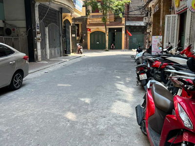 Жилье в Hanoi, Vietnam Жилье в Hanoi, Vietnam