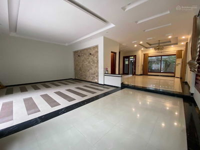 Housing in Hanoi, Vietnam Housing in Hanoi, Vietnam