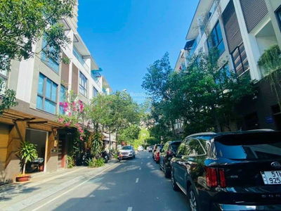 Housing in Ho Chi Minh City, Vietnam Housing in Ho Chi Minh City, Vietnam