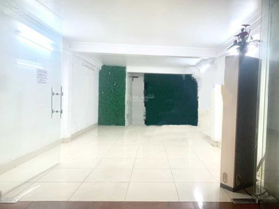 Gehäuse In Hanoi, Vietnam Gehäuse In Hanoi, Vietnam