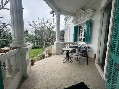 Gehäuse In Hanoi, Vietnam Gehäuse In Hanoi, Vietnam